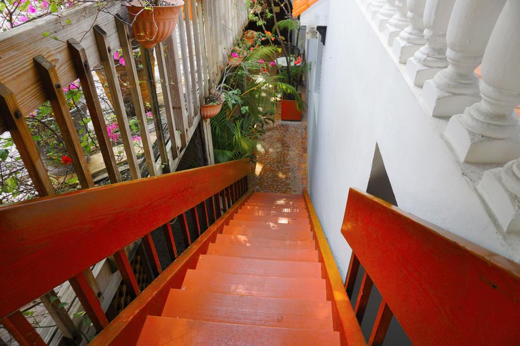At Wind Chimes Boutique Hotel 산후안 외부 사진